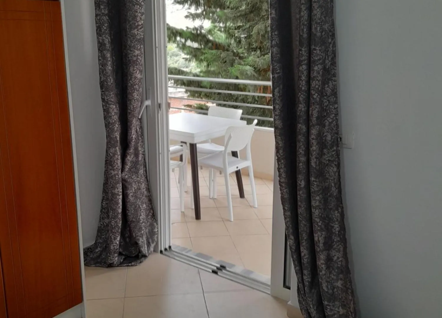 Iris Apartaments Sarande Apartment