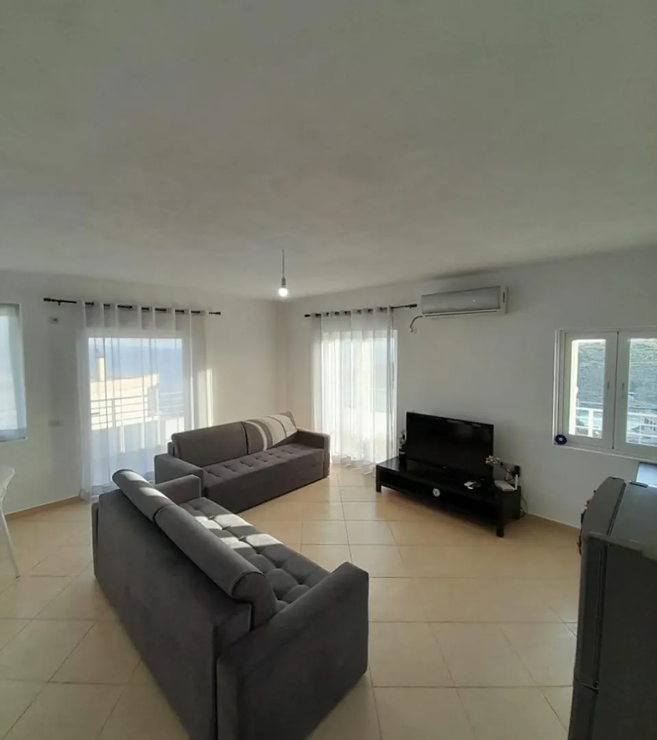 Iris Apartaments Sarande 0*,