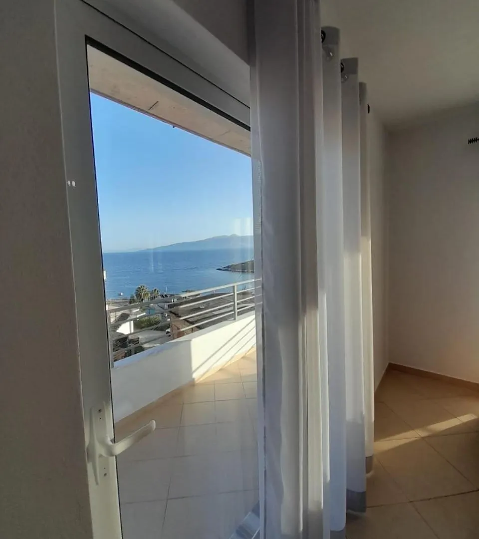 Iris Apartaments Sarande 0*,  Albania